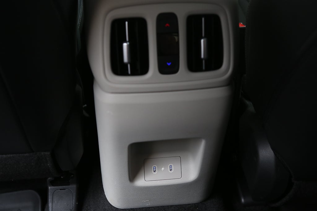 Hyundai Tucson Hybrid 2WD Essential 2027