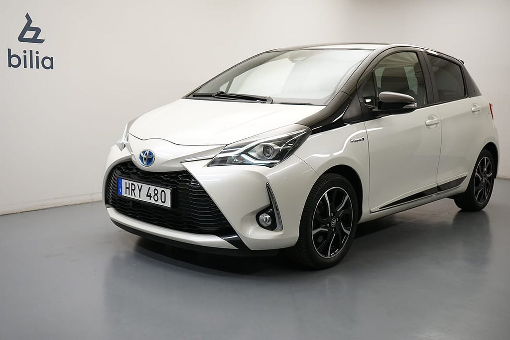 Toyota Yaris Hybrid e-CVT Selection