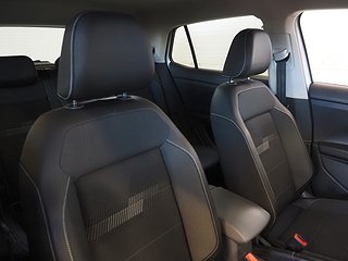 SUV Volkswagen T-CROSS 11 av 21