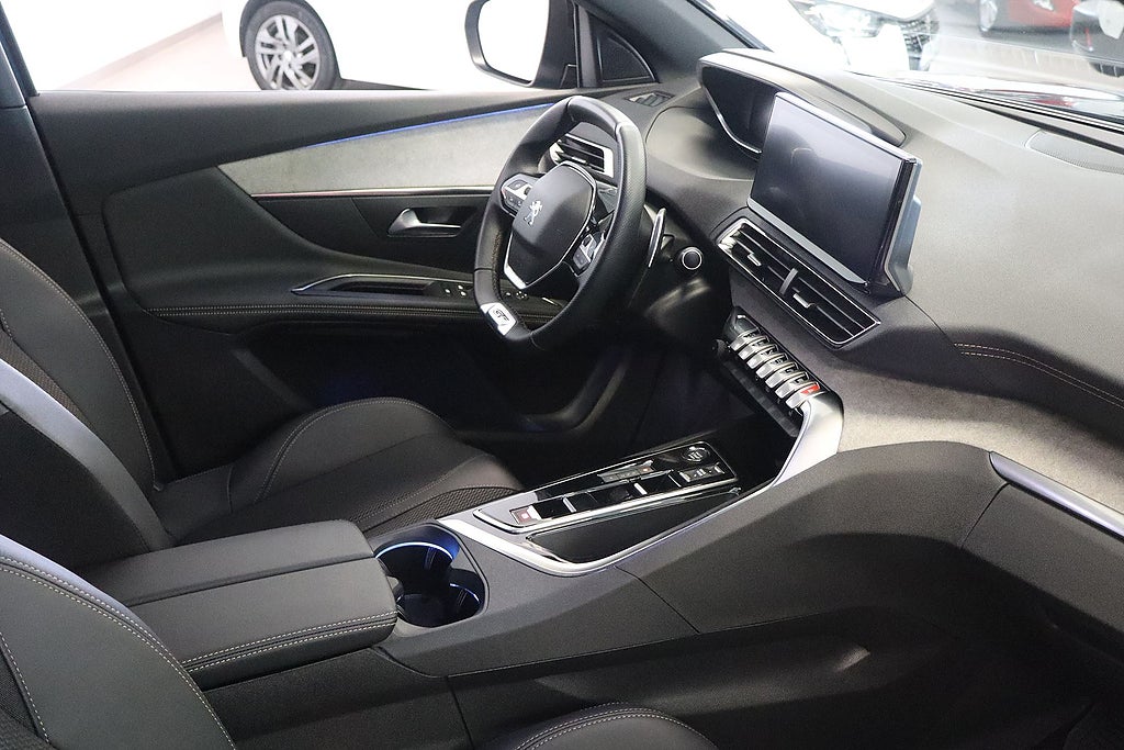 Bild på Peugeot 3008 GT 1.2 PT 130hk Aut - B-KAMERA, CARPLAY