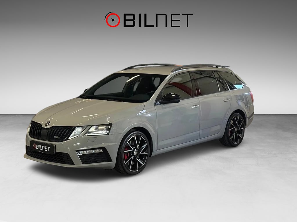 Skoda Octavia Kombi RS 2.0 TSI Canton Steel Grey Drag Värmare Cockpit