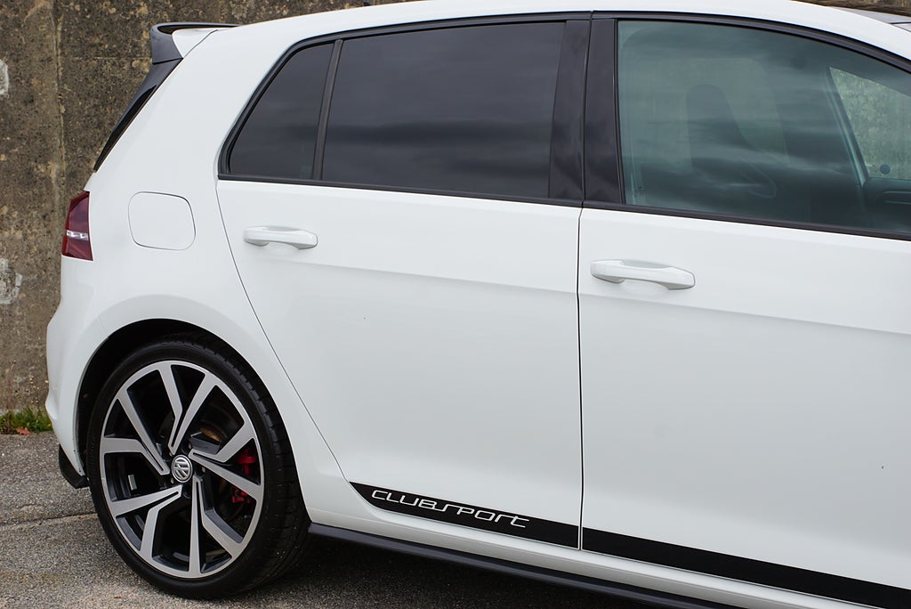 Volkswagen Golf GTI Clubsport 2.0 TSI 265hk|Skalstolar|Dynaudio|MILLTEK