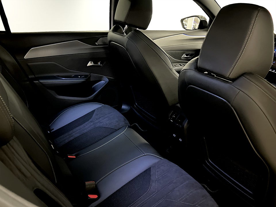 Bild på Peugeot 308 5D GT PHEV 225hk Aut PANORAMAGLASTAK HIFI FOCAL