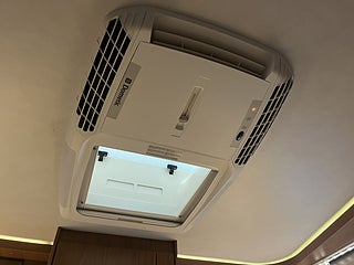 Husbil-halvintegrerad Hymer T 674 SL 28 av 30