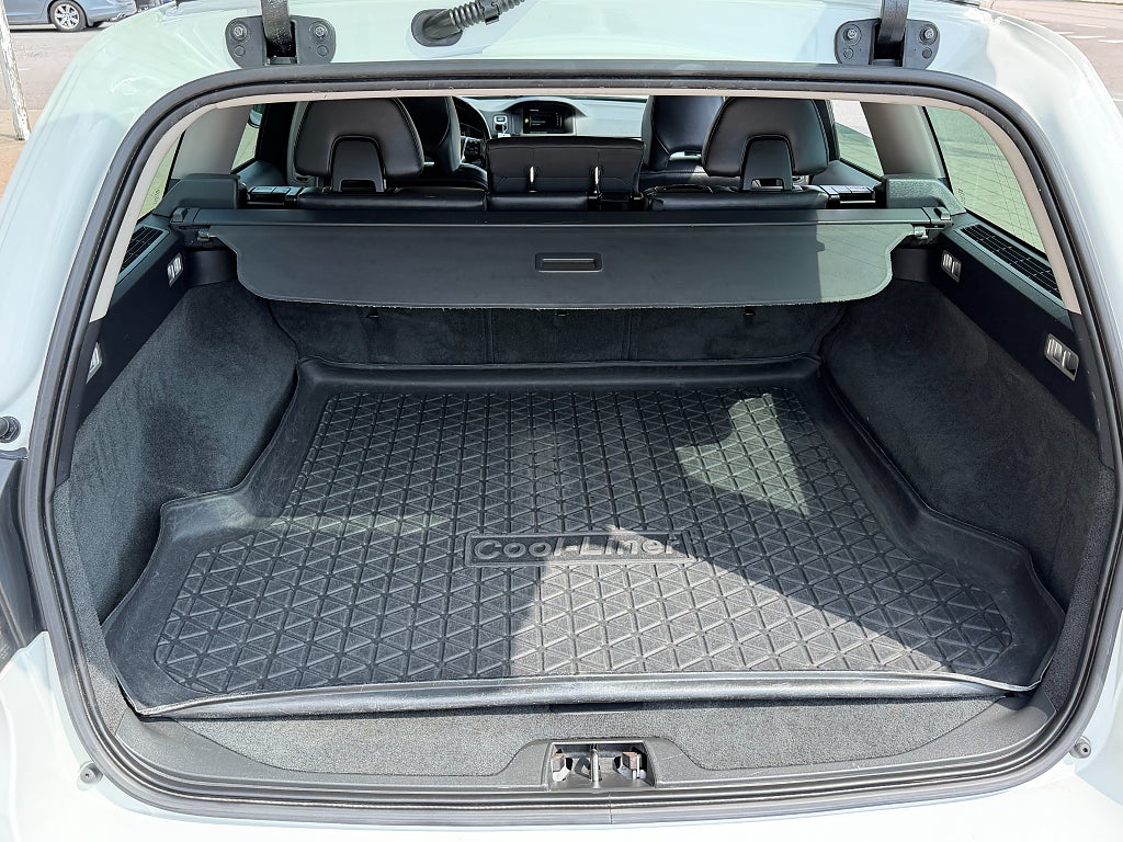 Volvo V70 D4 AWD Momentum 181 hk