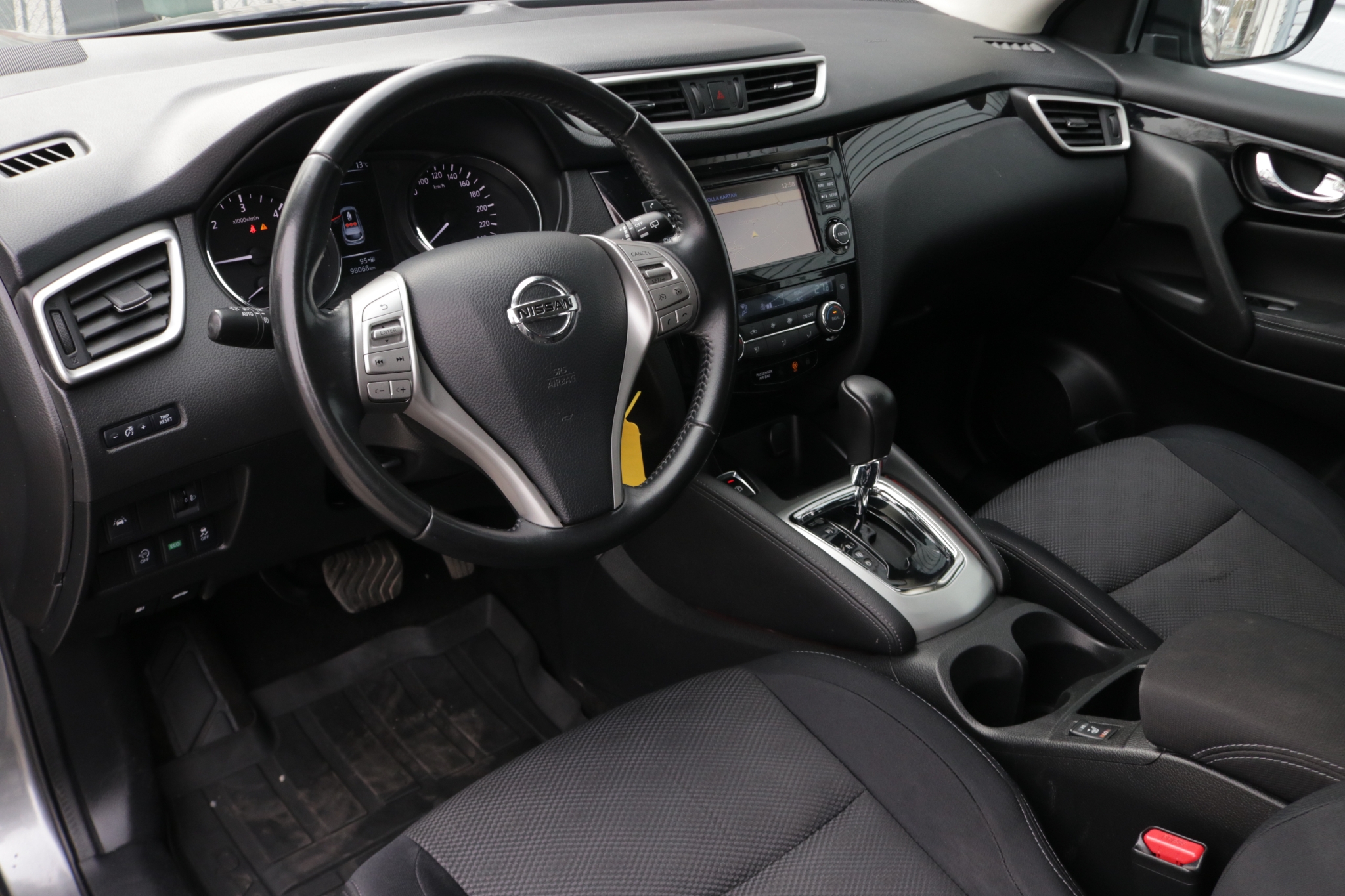 Nissan Qashqai 1.6 dCi XTRONIC Euro 6 2017, bild 6/49