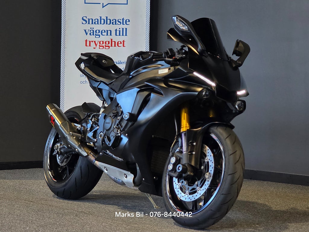 Yamaha YZF-R1 Akrapovic helsystem#Reserverad#