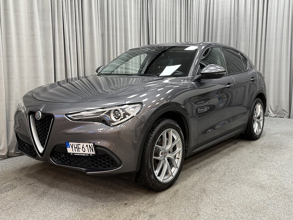 Alfa Romeo Stelvio 2.0 Turbo 280HK Super Q4 Drag/Kamera/Carplay/Fullservad