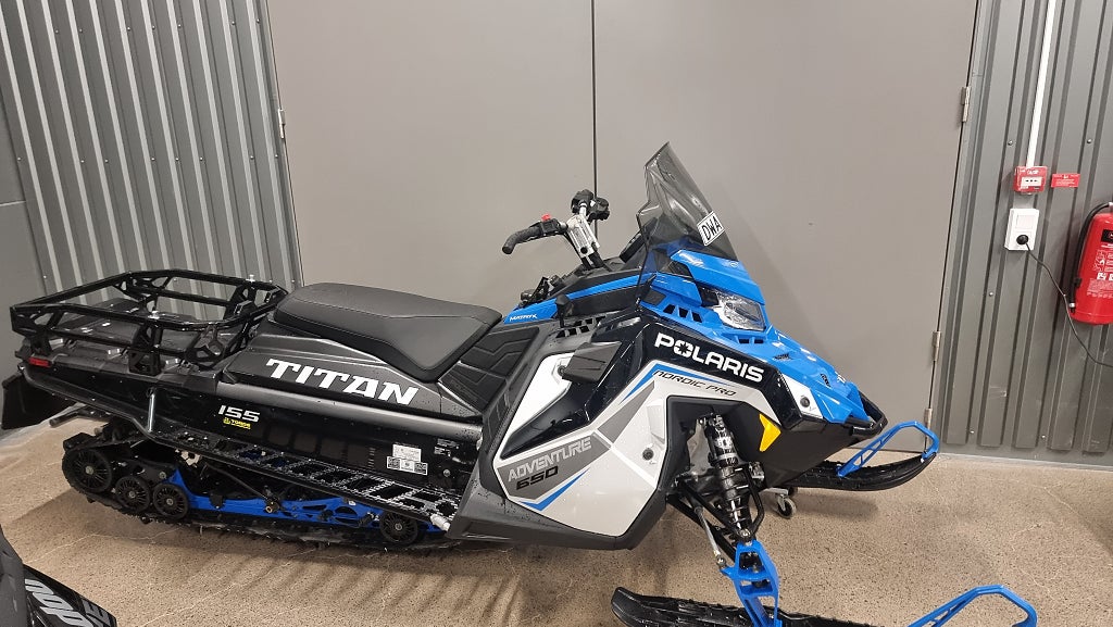 Polaris Titan Nordic Pro 650 155" 