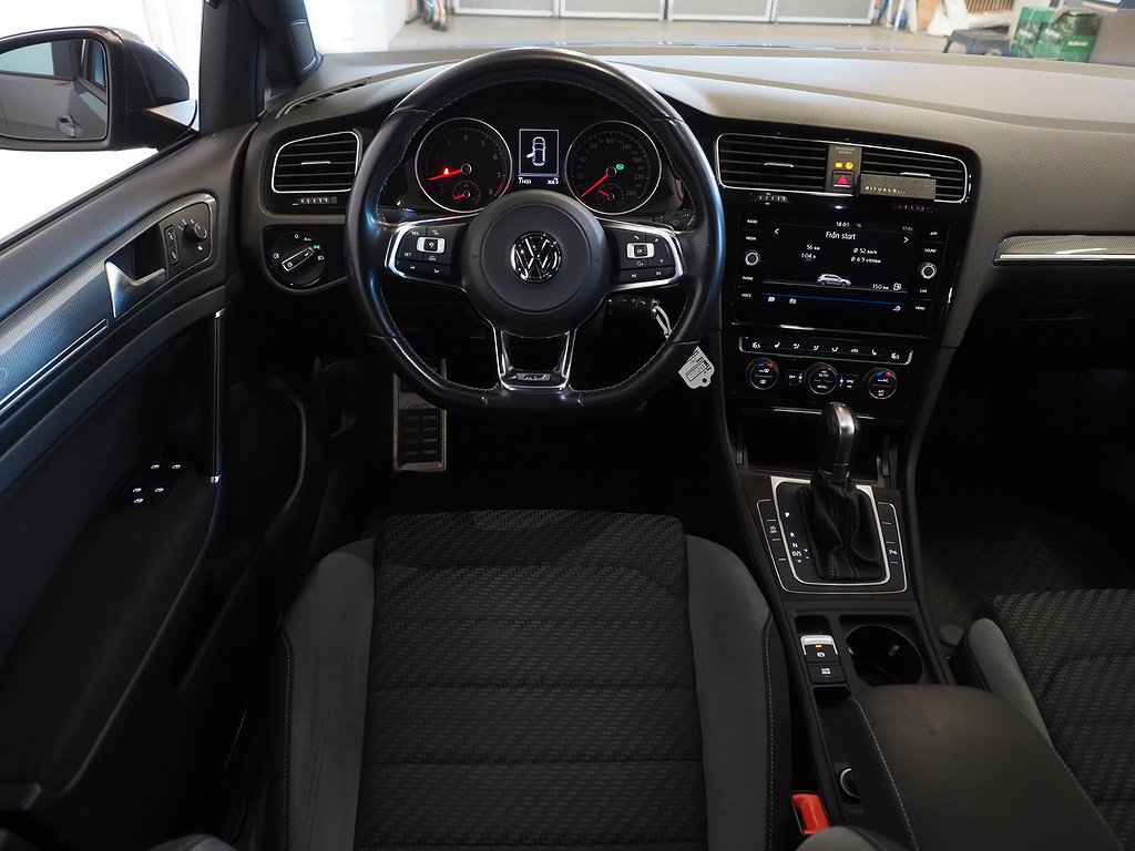 Volkswagen Golf 1.4 TSI 150hk GT R-Line Pluspaket P-Sensorer 2018