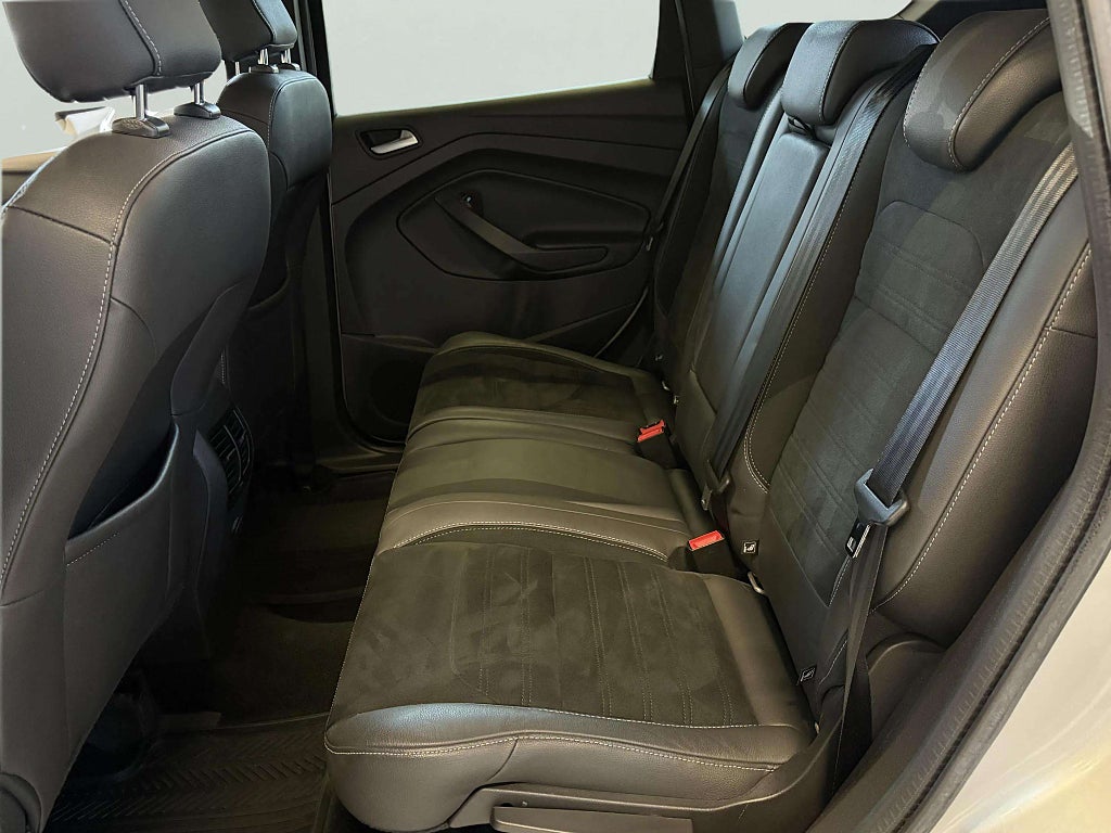 Ford Kuga 1.5 EcoBoost AWD SelectShift ST-Line 6190 mil 1 Ägare - miniatyr 15