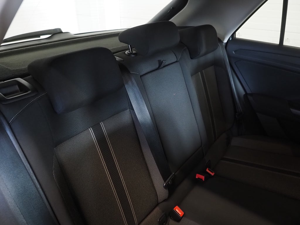 Volkswagen T-Roc 1.0 TSI 116hk Dragkrok Backkamera 2020