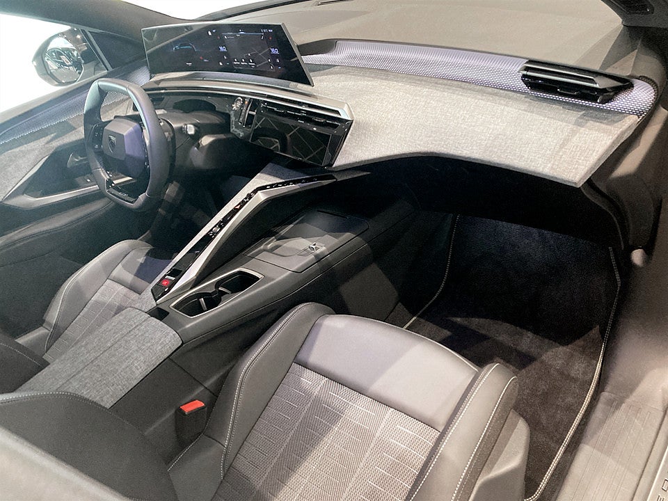 Bild på Peugeot 5008 GT Hybrid 145hk Aut KAMPANJ BRÄNSLE INGÅR