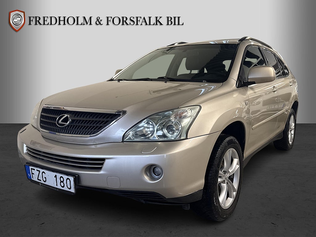 Lexus RX 4,99% 400h AWD Executive Läder Taklucka Nybesiktigad Drag
