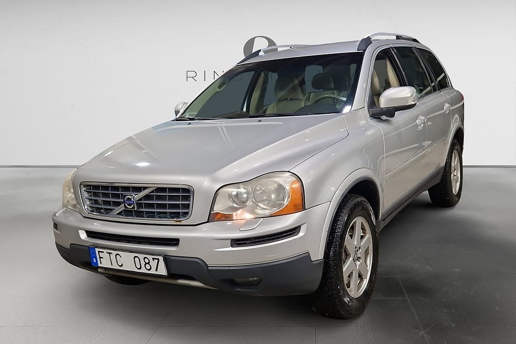 Volvo XC90 D5 185 HK AUT AWD SUMMUM DRAG D-VÄRM KAMREM BY...