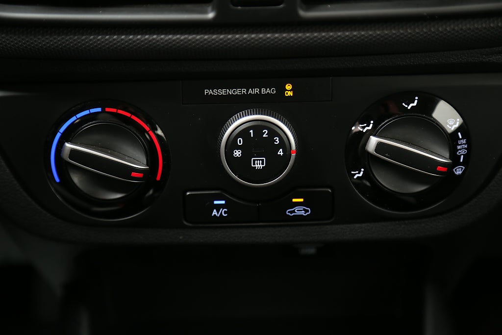 Hyundai i10 1,0 blue 67hk Essential 5D CarPlay 2020