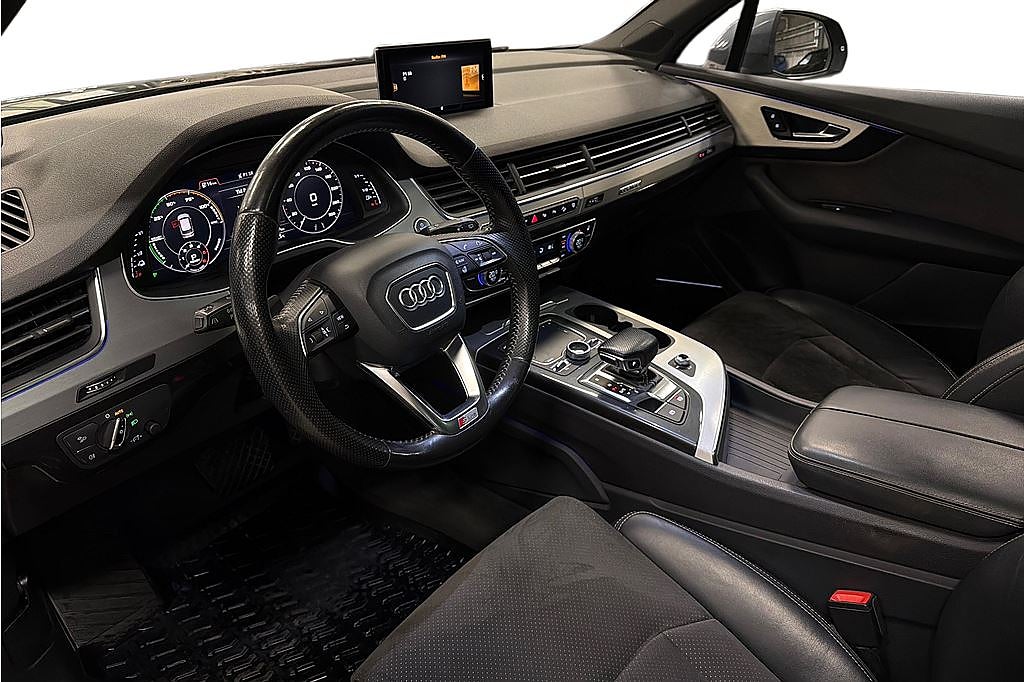 Audi Q7 e-Tron TDI q, 373hk, S-line, 360, drag, pano, 4,99% RÄNTA