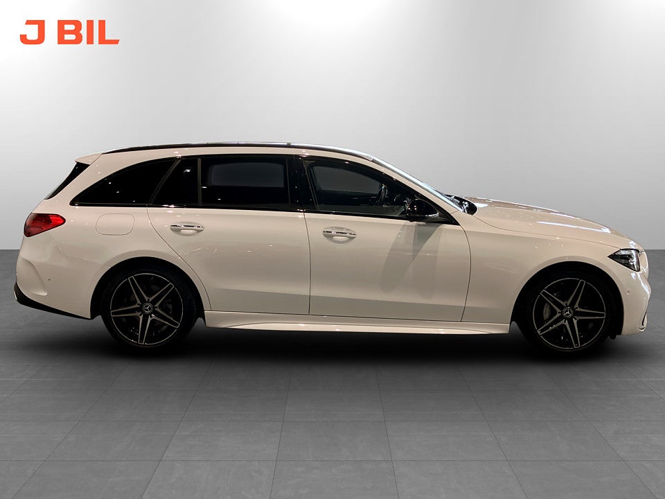 Bild på Mercedes-Benz C300 T AMG-Line 4MATIC 258hk Aut B-KAMERA NAVI