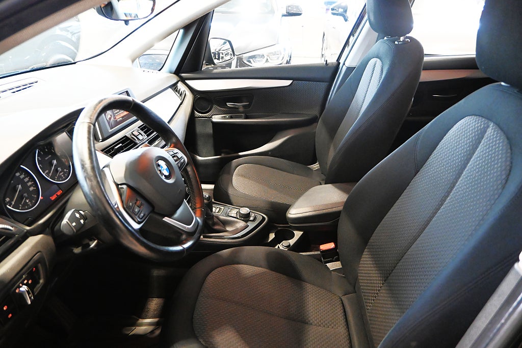 BMW 218i 2016 - miniatyr 8
