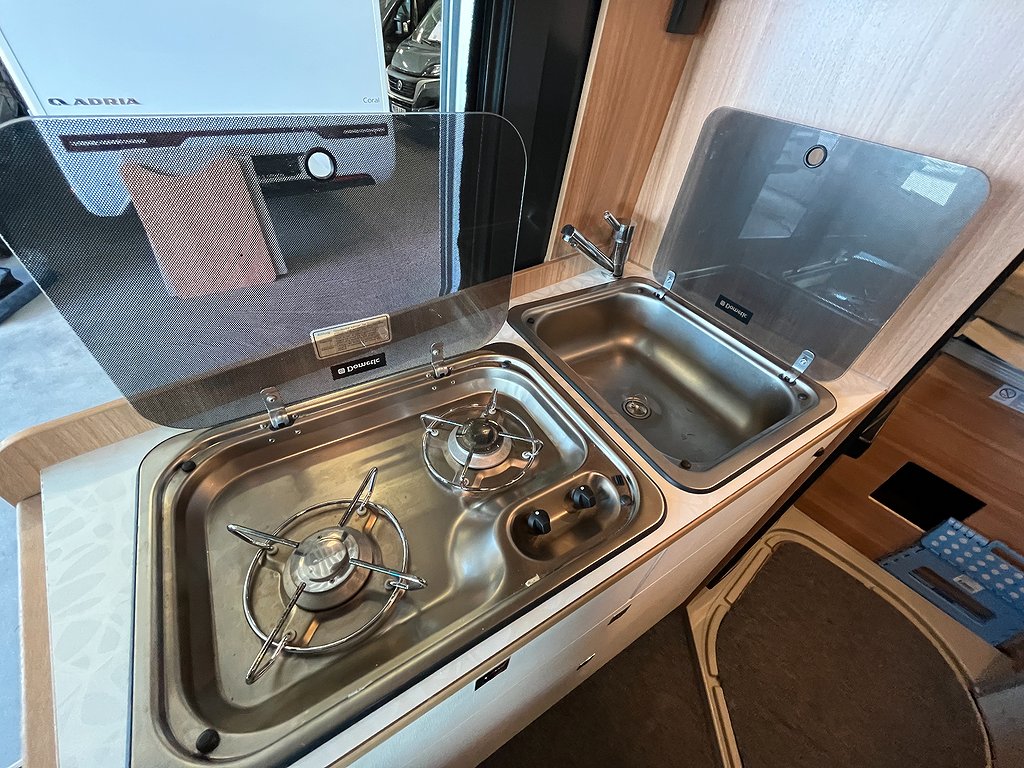Pössl Van / Drag / Automat 150hk / EL-Patron / Under 6m - Pössl