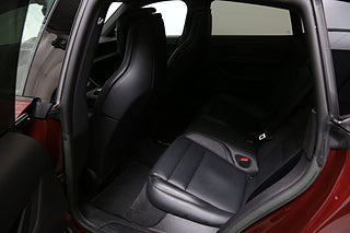 Kombi Porsche Taycan 28 av 31