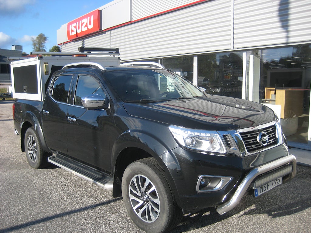 Nissan Navara Tekna 2.3 dCi 4WD Dubbelhytt Euro 6 skåp