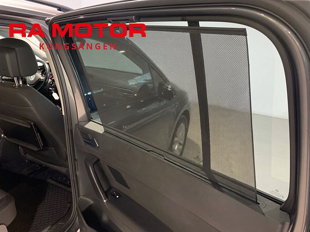 Volkswagen Touran 1.4 TSI, 150hk | Drag | Kamera | 7-sits | Värmare