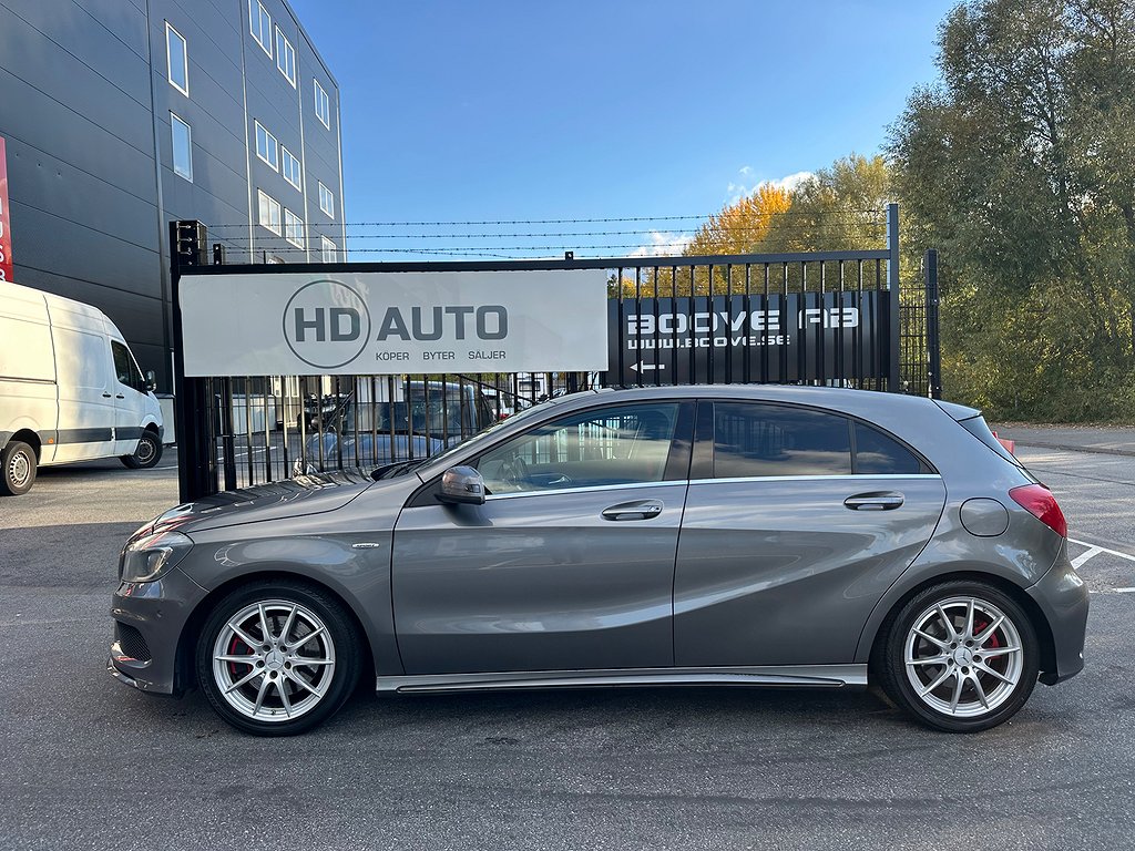 Mercedes-Benz A 250 Aut AMG Panorama Skinn Navi Sv-såld