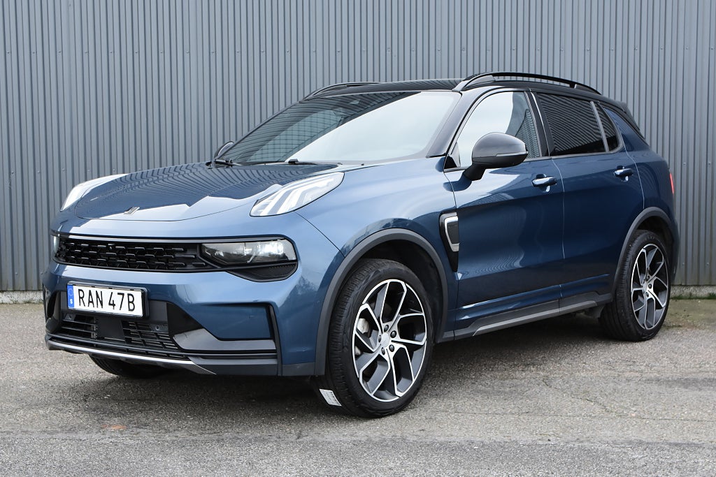 Lynk & Co 01 PHEV / 360 / Panorama / Navigation / Infinity 
