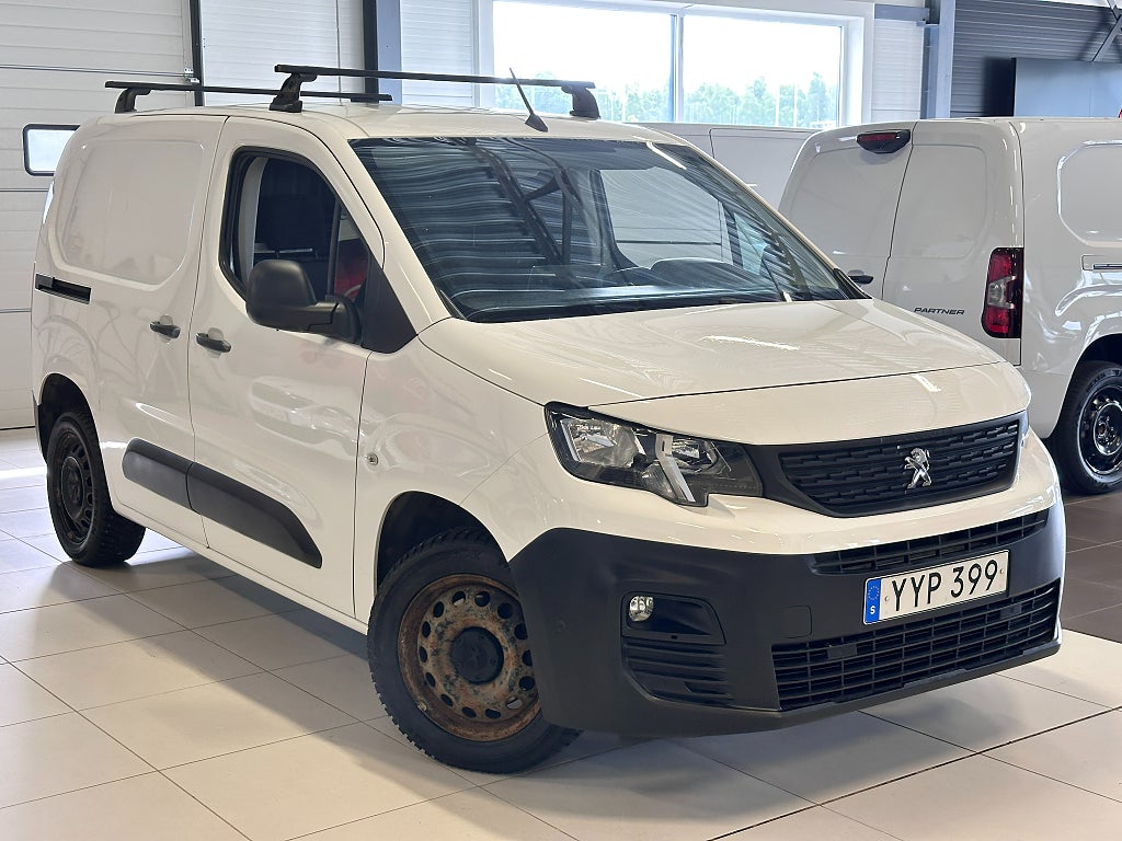 Peugeot Partner Pro 1.5 BlueHDi 3-sits 100hk Dragkrok Euro 6 thumbnail