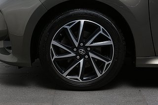 Halvkombi Toyota Yaris 9 av 22
