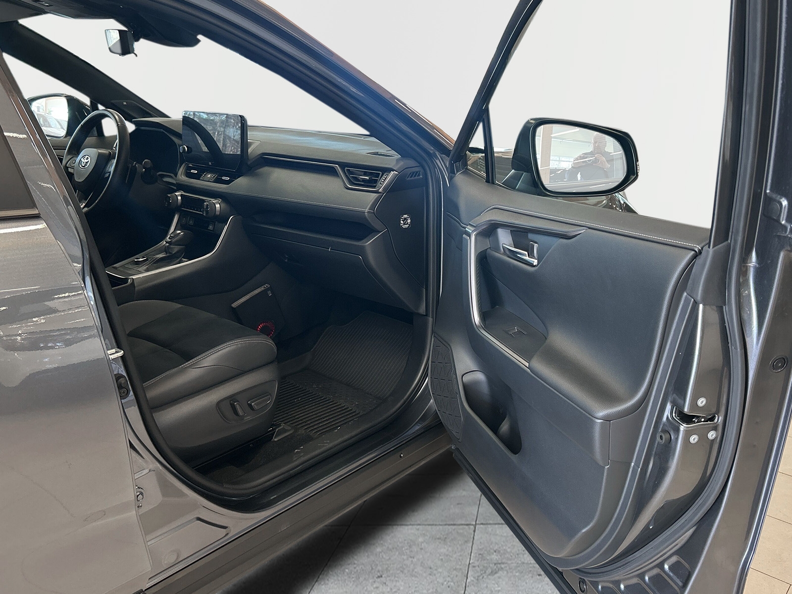 Toyota RAV4 2024, bild 6/44