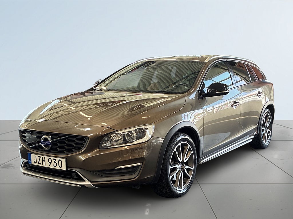 Volvo V60 Cross Country D4 AWD Geartronic Summum Business EditPro VOC/Drag/H&K