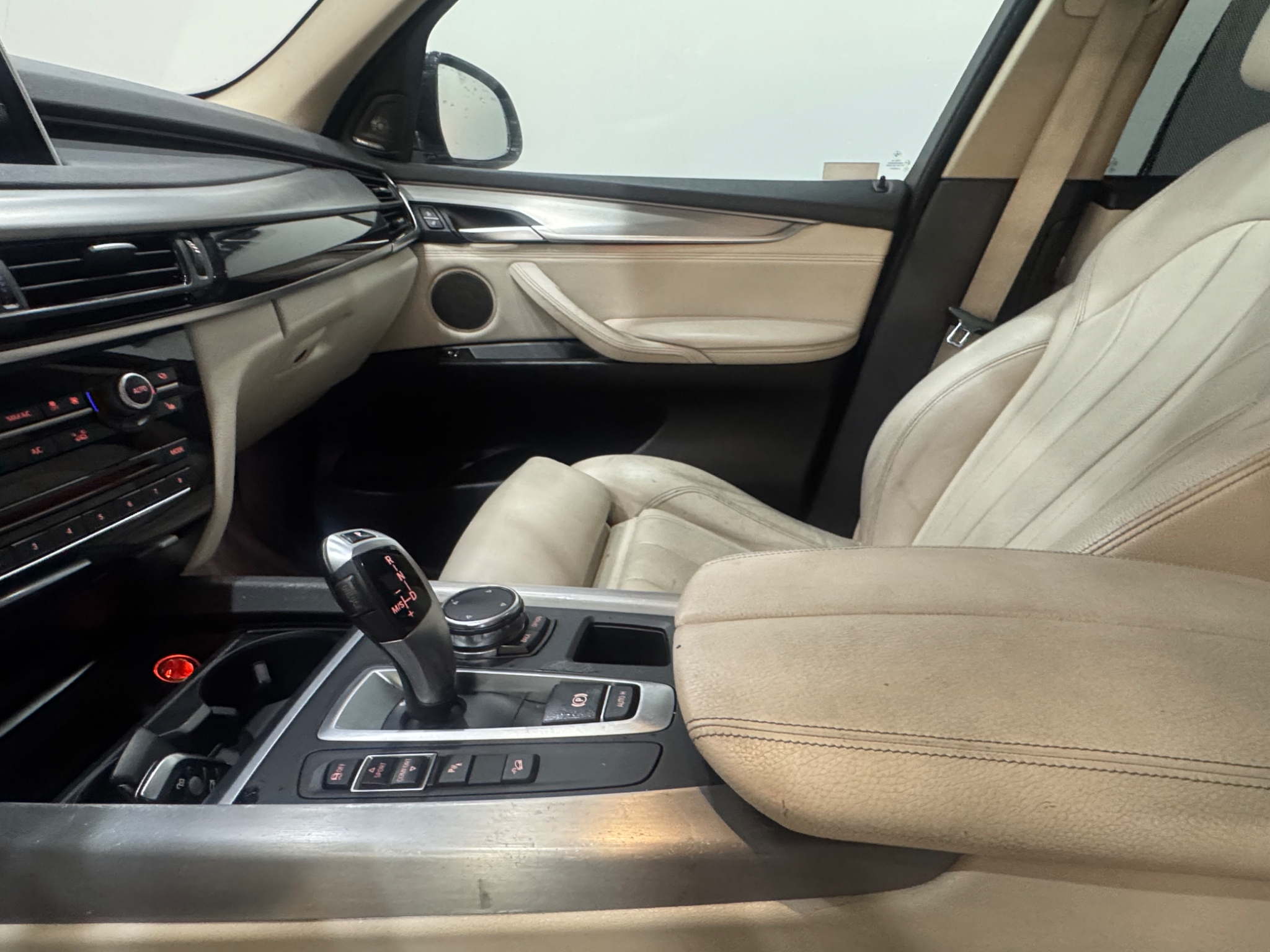 BMW X5 2015, bild 6/38