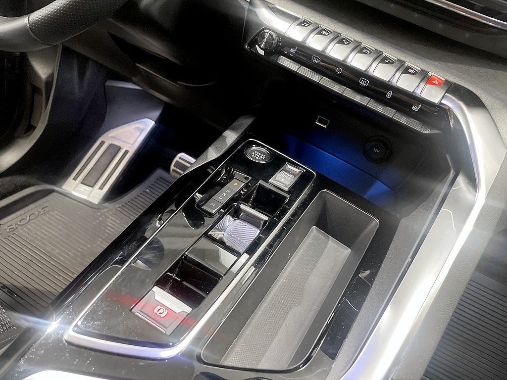 Bild på Peugeot 3008 GT 1.2 PT 130hk Aut - B-KAMERA, CARPLAY