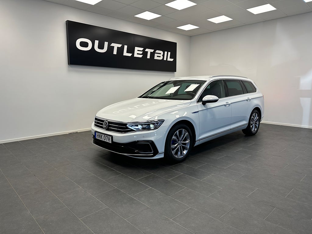 Volkswagen Passat Sportscombi GTE 1.4 TSI GTE Navi Drag Värmare Carplay