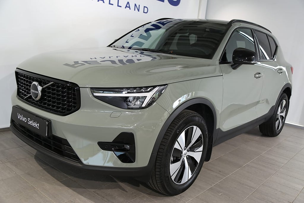 Volvo XC40 B4 FWD Bensin Plus Dark
