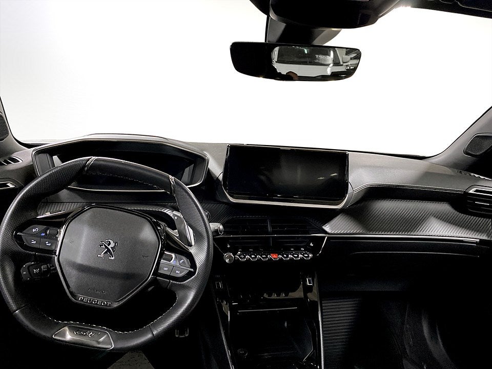 Bild på Peugeot 2008 GT 1.2 PT 130hk Aut - B-KAMERA, CARPLAY