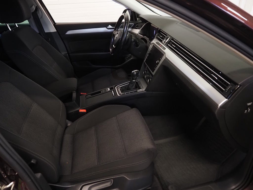 Volkswagen Passat SC TSI 150hk DSG |Cockpit|Drag|Backkamera| 2018