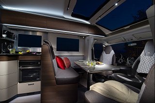 Husbil-halvintegrerad Adria CORAL SUPREME MB 670 DL  6 av 6
