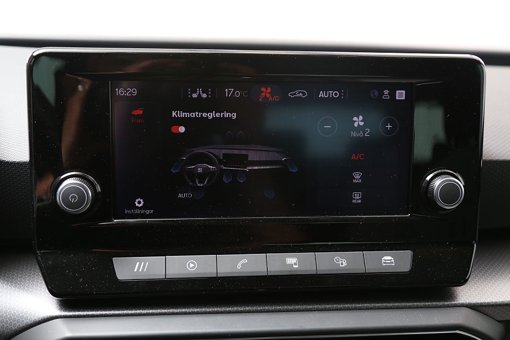 Seat Leon 1,0 TSI 110hk 5d Style Pluspaket Komfortpaket Cockpit 2021
