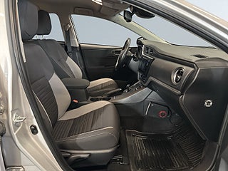 Toyota Auris Touring Sports Hybrid e-CVT Active Plus S&V/Kamera/Värm – bild 10