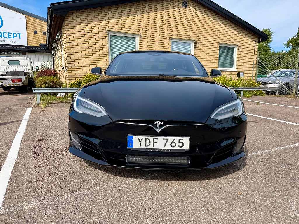Tesla Model S 75d AWD fri suc välvårdad (85% soc) 