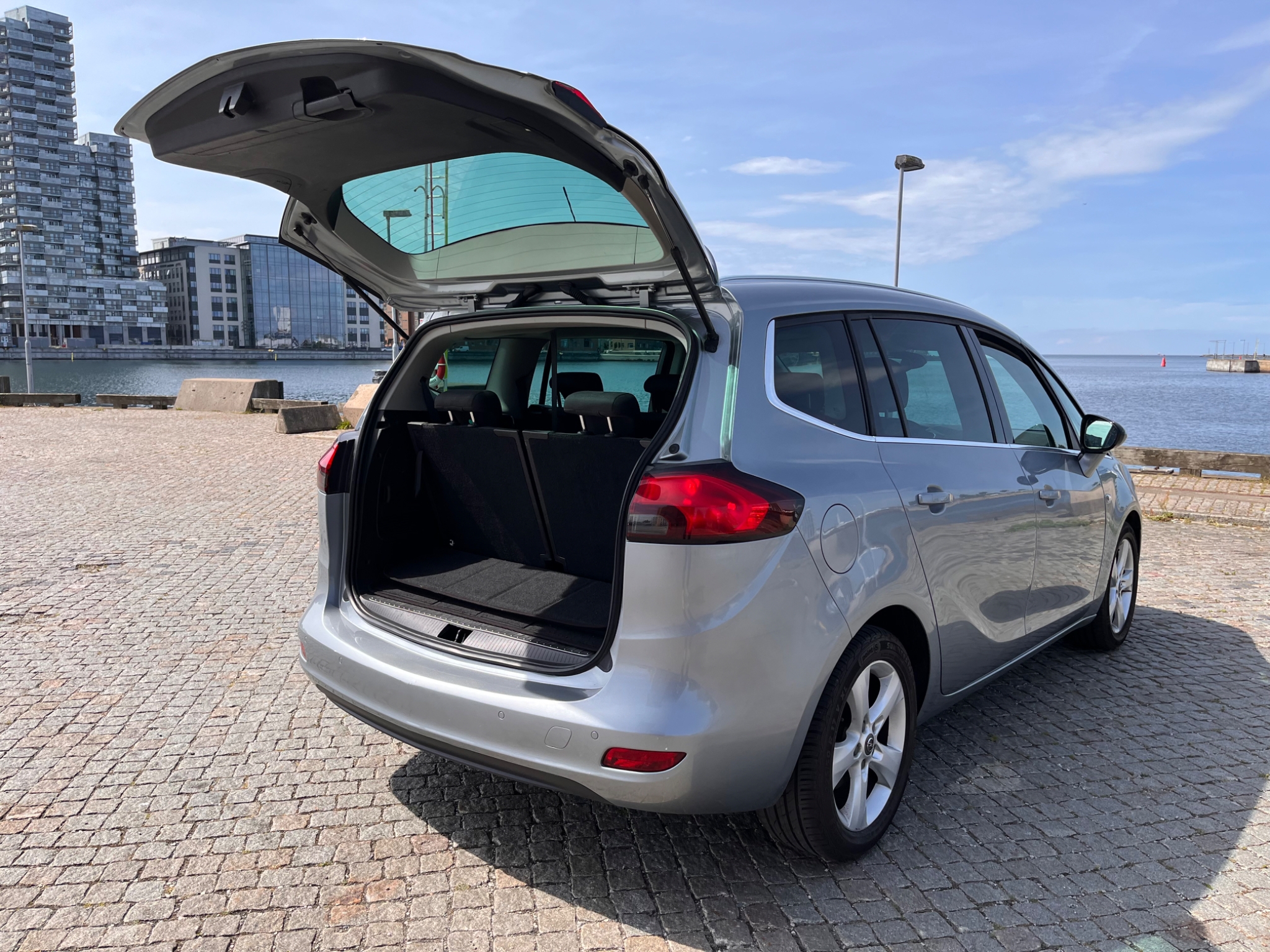 Opel Zafira Tourer 2012, bild 3/36