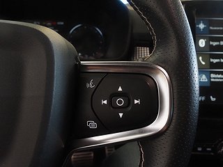 SUV Volvo XC40 22 av 27