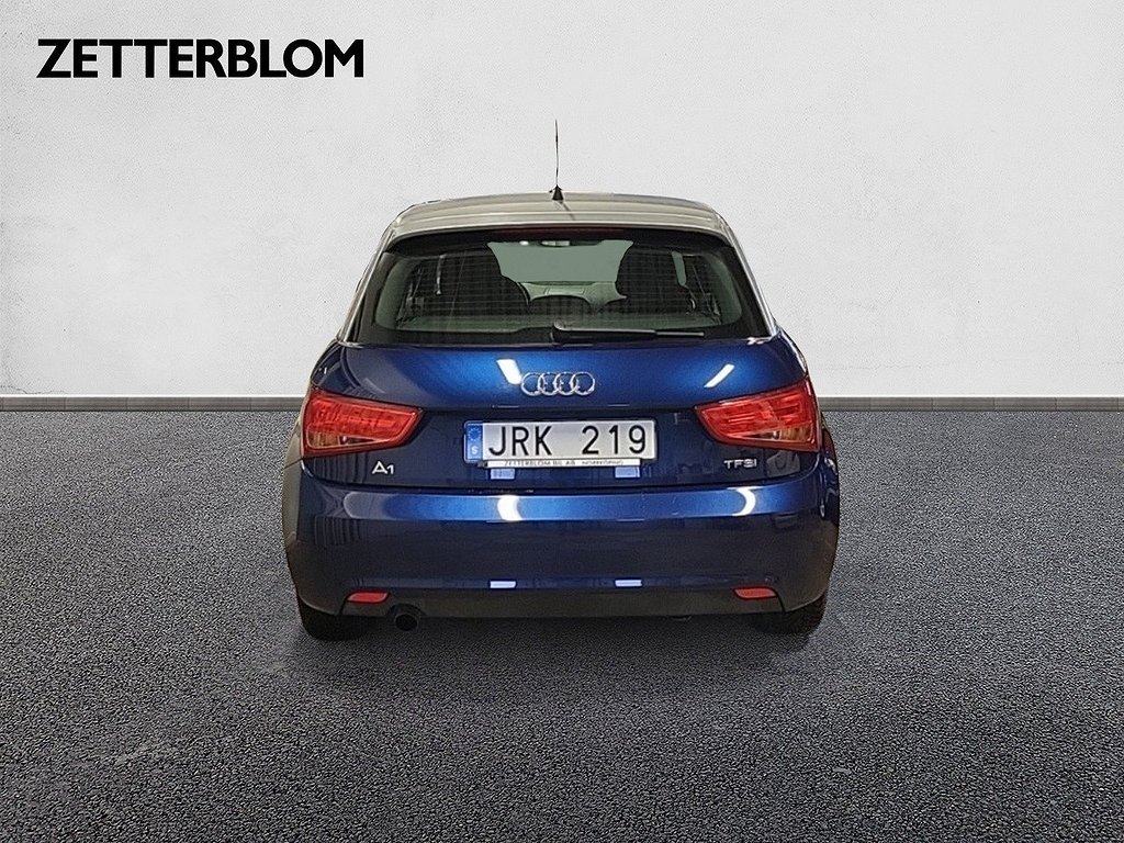 Halvkombi Audi sportback 4 av 13
