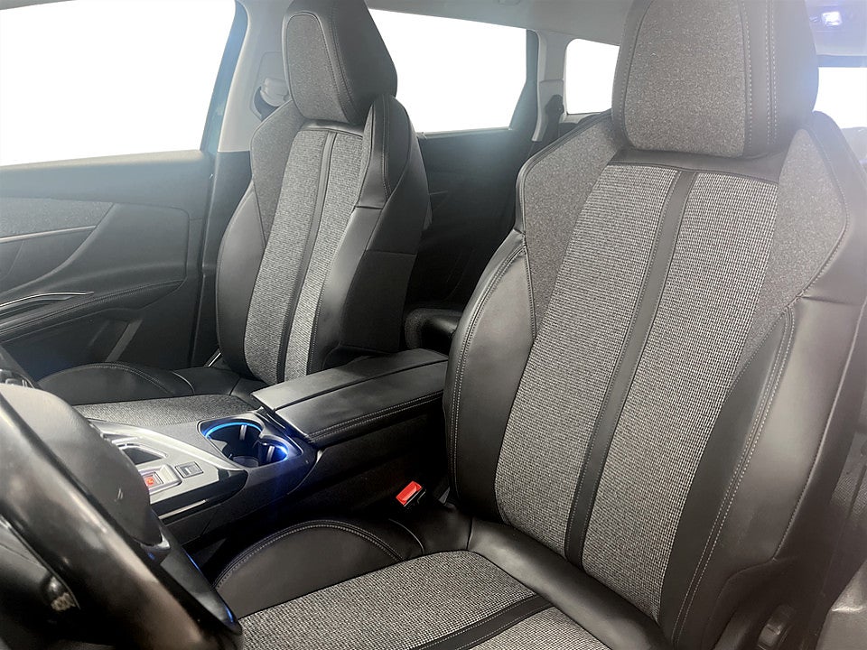 Bild på Peugeot 5008 Allure 1.6 BHDi 120hk Aut 7-SITS DRAG EN ÄGARE