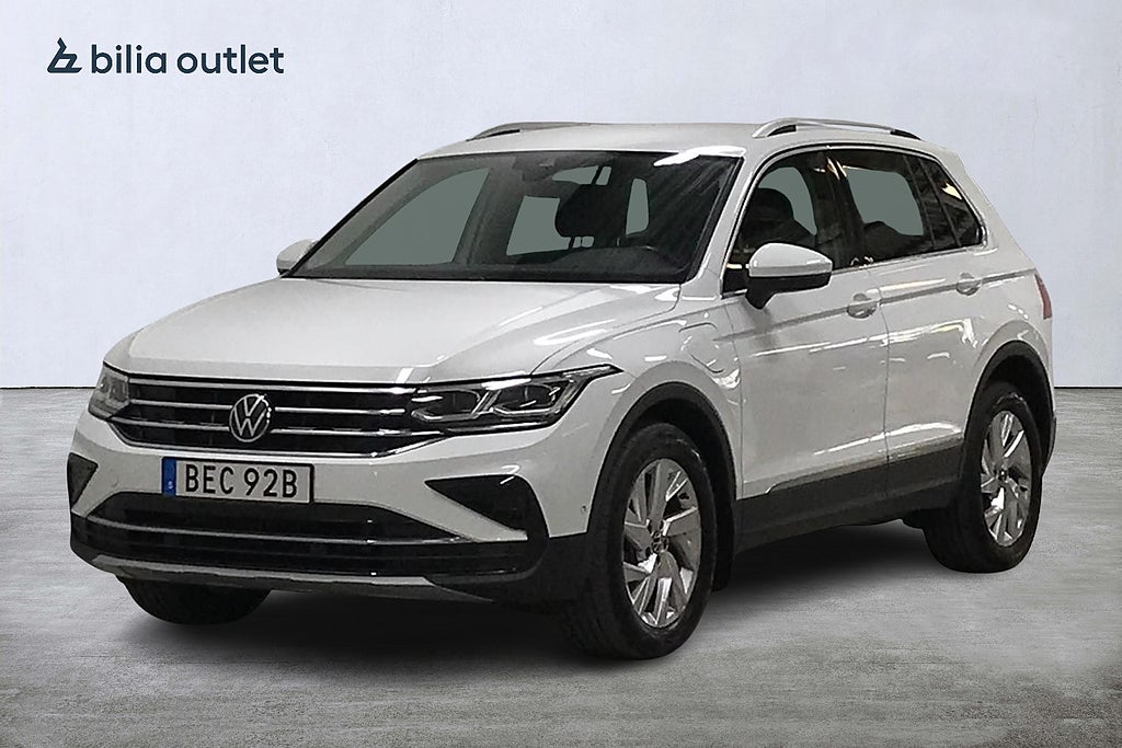 Volkswagen Tiguan eHybrid 1.4 TSI Elegance DSG 245hk Cockpit Drag B-kam