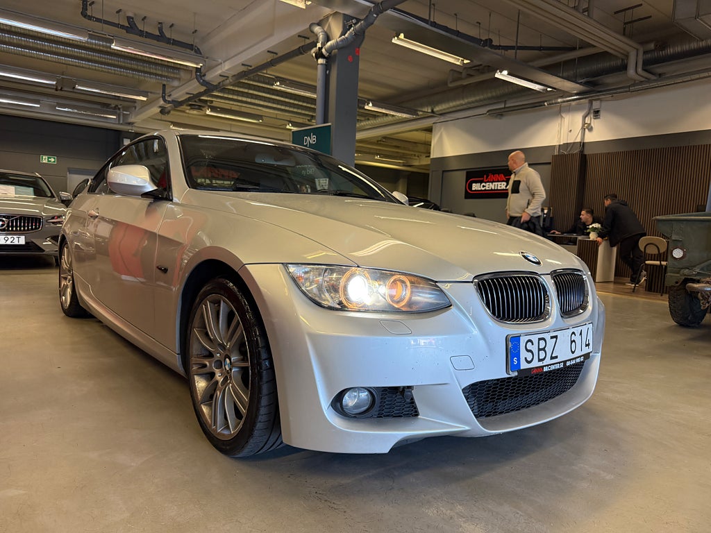 BMW 325I 2010 - miniatyr 4