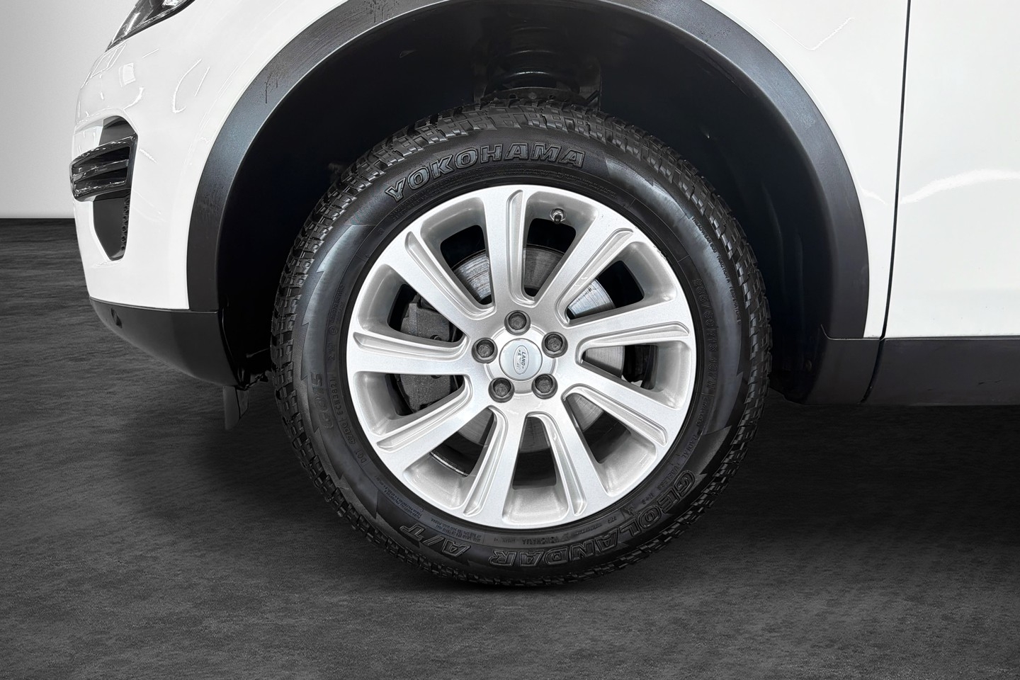 Land Rover Discovery Sport 2016, kuva 2/31